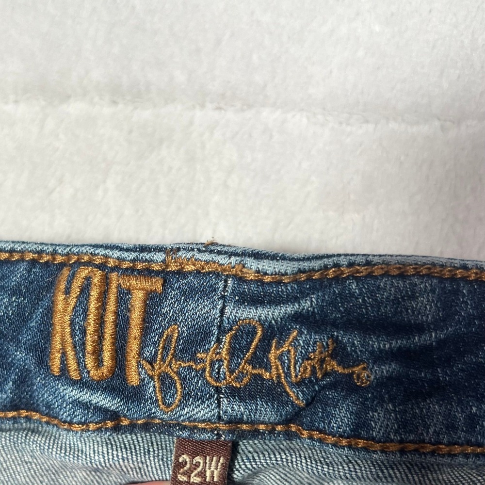 Kut from the Kloth Katy Boyfriend Jeans Plus Size 22W Medium Wash Blue Denim - Picture 3 of 12